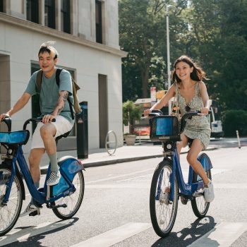 2 mensen fietsvakantie